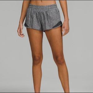 Heather grey Lulu Lemon hotty hot shorts size 4, 2.5 inches!!